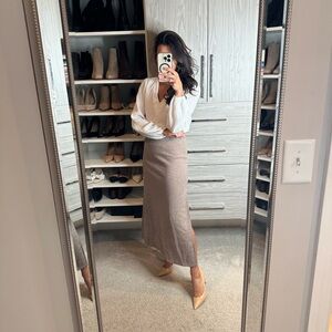 HALARA Tan Maxi Skirt